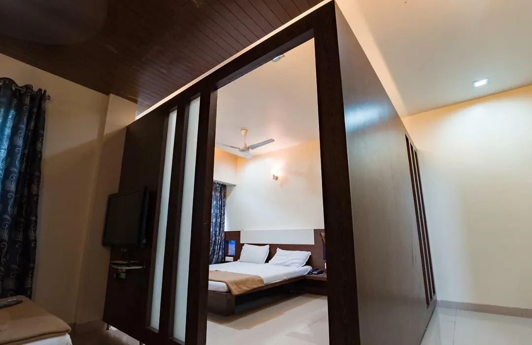 Hotel Rajshree-1