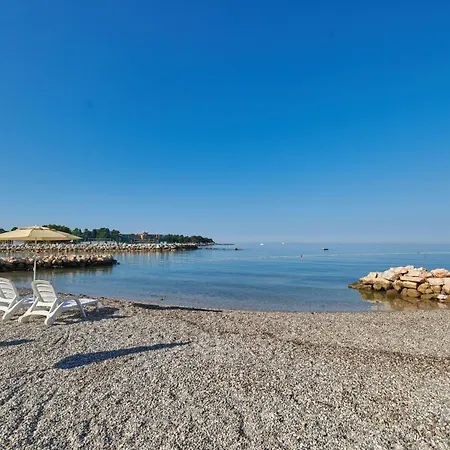 Camping Stella Maris Mobile Homes-2