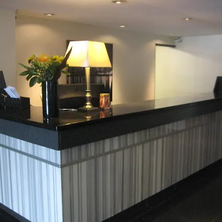 Days Inn By Wyndham Montreal Airport Conference Centre-2