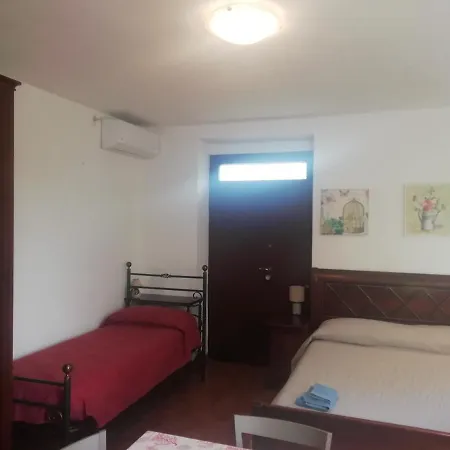 Monolocali e stanze in Villa a 350 mt spiaggia libera Lido delle Sirene-3