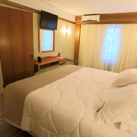 Tri Hotel-2
