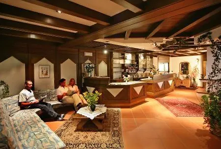 Hotel Garni Sunnleit'N-3