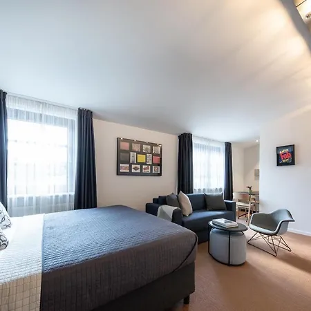 B-Hotel-3