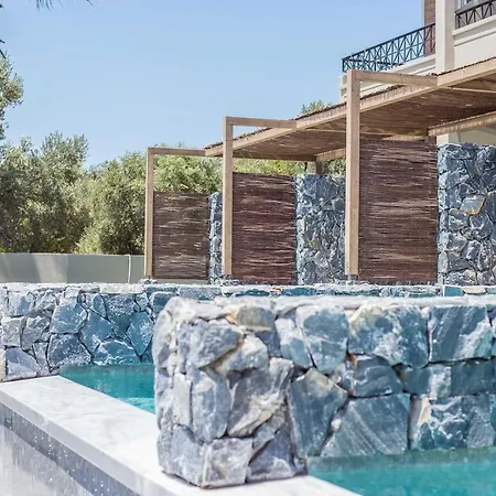 Dias Studios & Suites-3