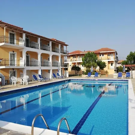 Village Inn Studios & Family Apartments-2