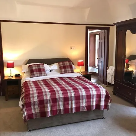 Cavell House-3
