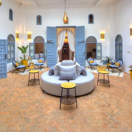 Riad Amaris-3
