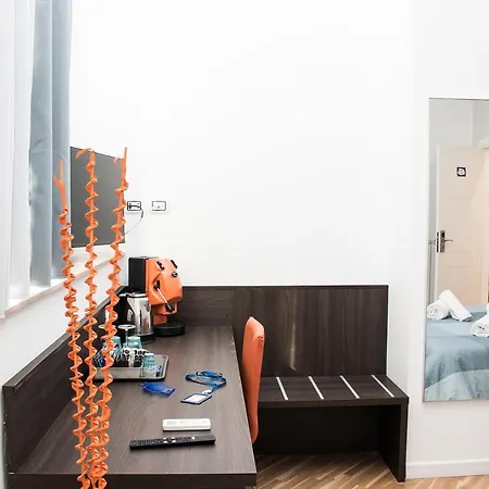 Barbaja Suites In Street Toledo 205-2