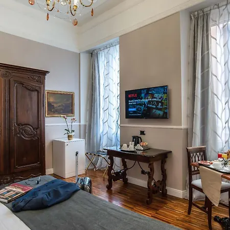 I TRE MOSCHETTIERI - D'ARTAGNAN Luxury Guest House-2