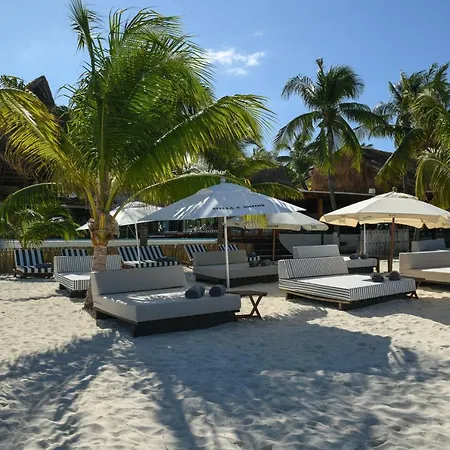 Casa del Jaguar Beach Hotel-3