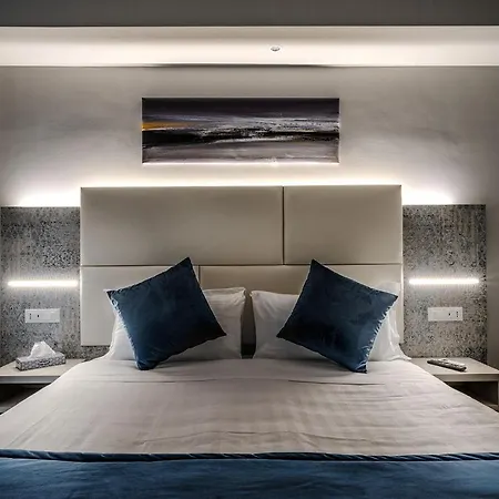 Suite Blue Style-2