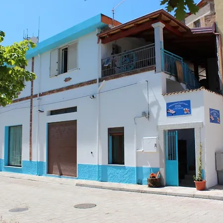 Bed And Breakfast Murales Orgosolo-2