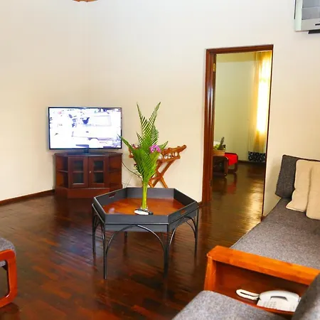 Coconut Grove Regency Hotel-3