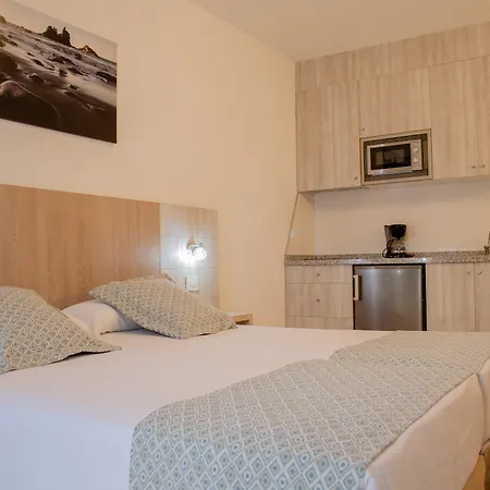 Klayman Olivina Aparthotel-2