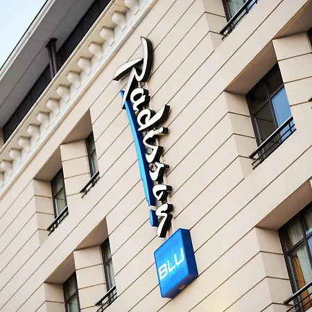 Radisson Blu Hotel Marseille Vieux Port-3