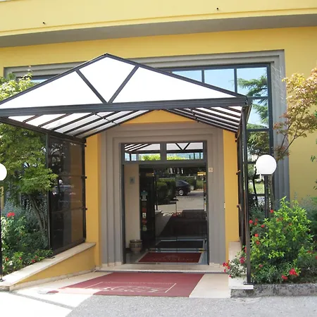 Hotel Cristallo di La Rosetta Srl-2