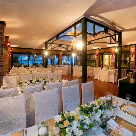 Radisson Hotel Istanbul Sultanahmet-3