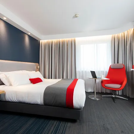 Holiday Inn Express Edinburgh City West By Ihg-2
