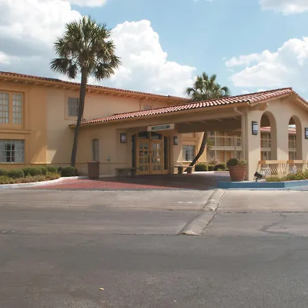 Red Roof Inn San Antonio - South Park-3