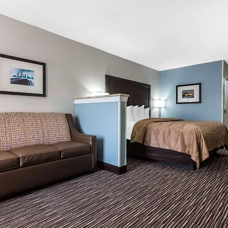Quality Inn & Suites Mooresville-Lake Norman-2