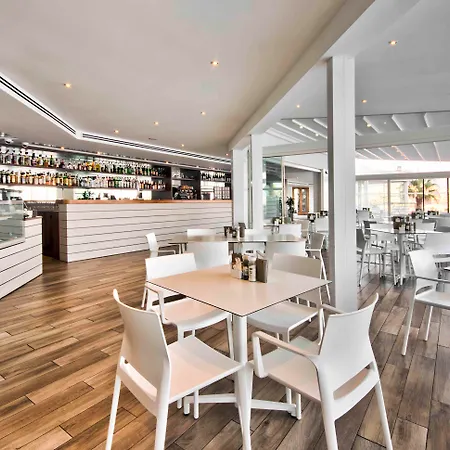 Doubletree By Hilton Malta-3