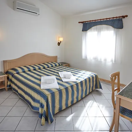 Hotel Cala Mirto-3