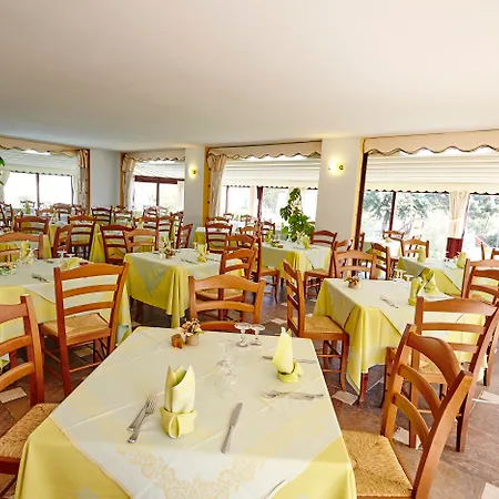 Hotel Cala Mirto-2