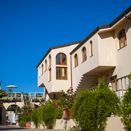 Tropis Hotel-3