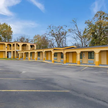 Super 8 By Wyndham Palestine Tx-3