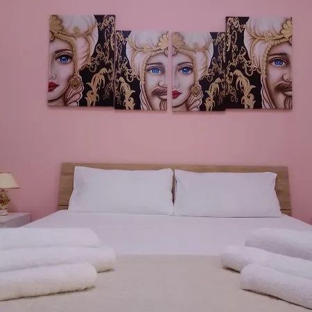 La valigia sul letto-3