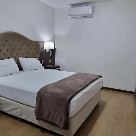 Hotel Imperio Real-3