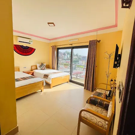 Happy Family Hotel-2