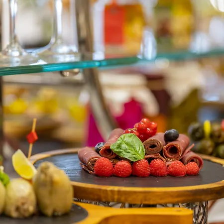 Rixos Premium Magawish Suites And Villas-3