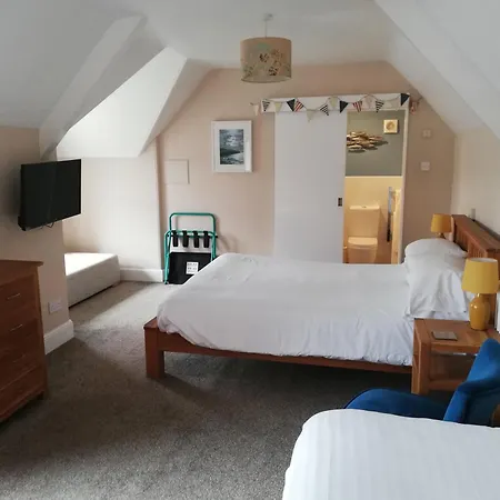 Treventon Guest House-2