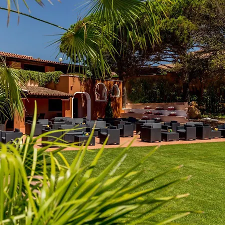 Villaggio Cala Ginepro Resort & Spa-3