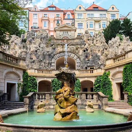 Sibelius Apartments Prague - Art Nouveau Residence 1902-2