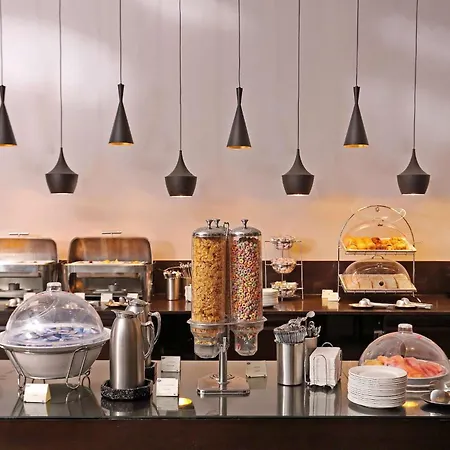 Hampton By Hilton Panama-2