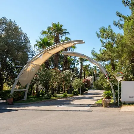 Doubletree By Hilton Bodrum Isil Club Ultra All-Inclusive Resort-2