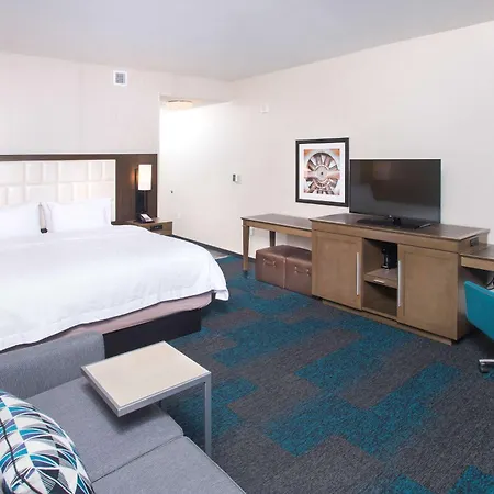 Hampton Inn & Suites Lax El Segundo-3