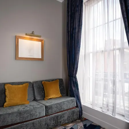 Keavan's Port Hotel , Dublin-2