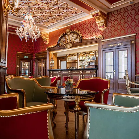 Hotel Regina Palace-3
