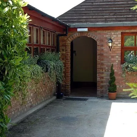 Hopbine House-2
