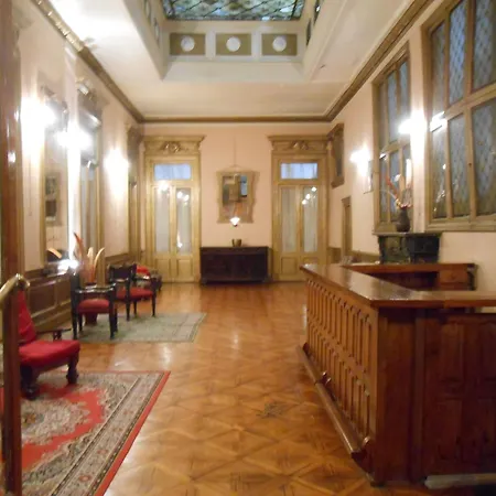 Hotel Reina-3
