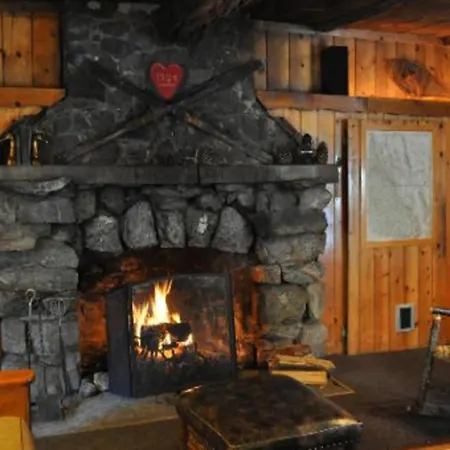 Tamarack Lodge-2