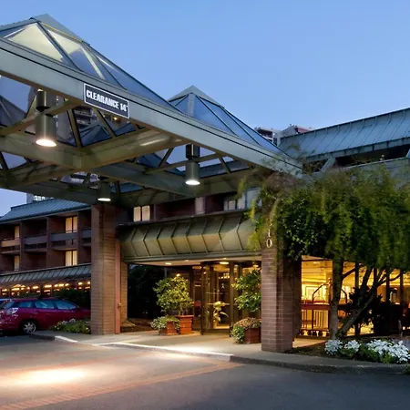 University Place Hotel And Conference Center-2