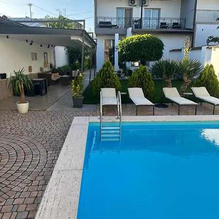Garden Lounge Hotel-2