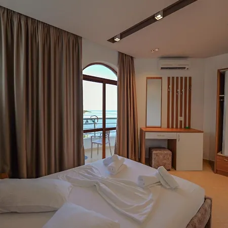 Hotel Meta Ksamil-2