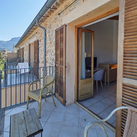 Hotel Ca'L Bisbe-3