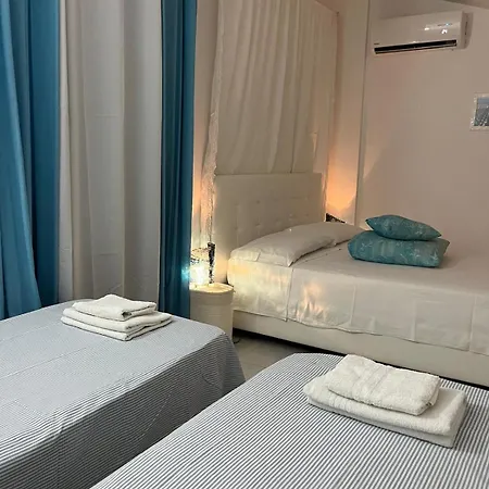 B&B Villa Mediterranea With Private Parking-3