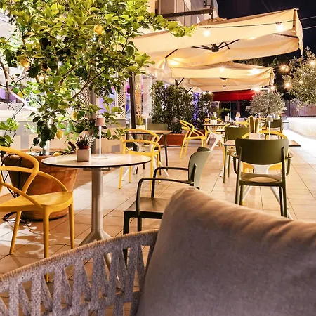 Adesso Hotel-2